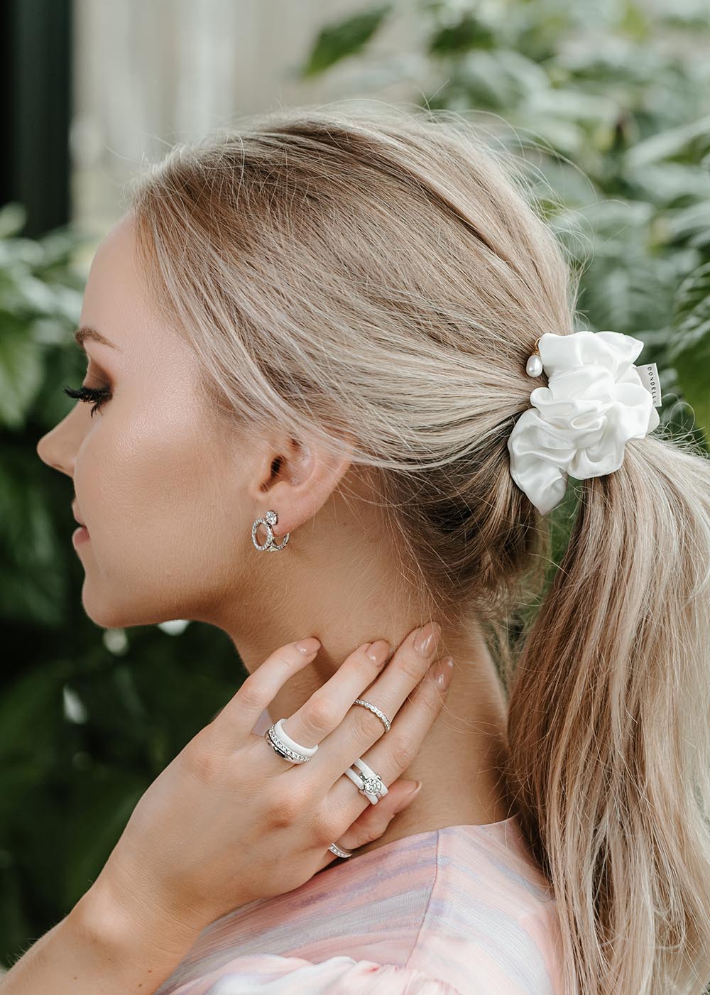 Mulberry Silk Scrunchie - Pearl